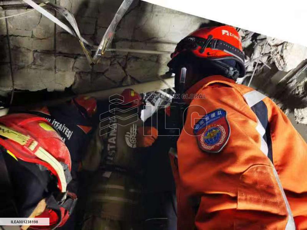 TÜRKIYE-HATAY-EARTHQUAKES-WOMAN SURVIVOR-RESCUE