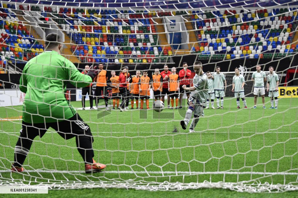 (SP)RUSSIA-MOSCOW-FOOTBALL-LEGENDS CUP-CHILDREN-DOWN SYNDROME