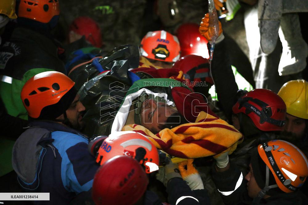 TÜRKIYE-GAZIANTEP-EARTHQUAKES-RESCUE