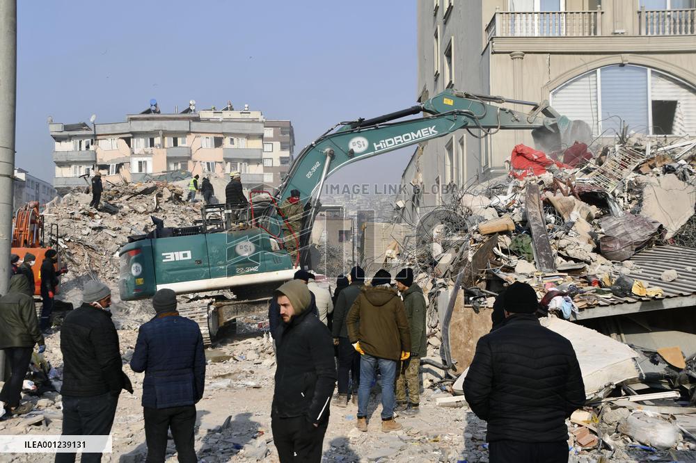 Aftermath of powerful quake in Turkey, Syria