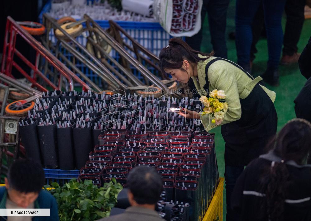 CHINA-YUNNAN-KUNMING-FLOWER BUSINESS-LIVE STREAMING (CN)