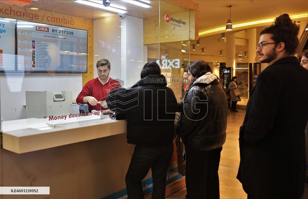 LEBANON-BEIRUT-LEBANESE POUND-SINKING