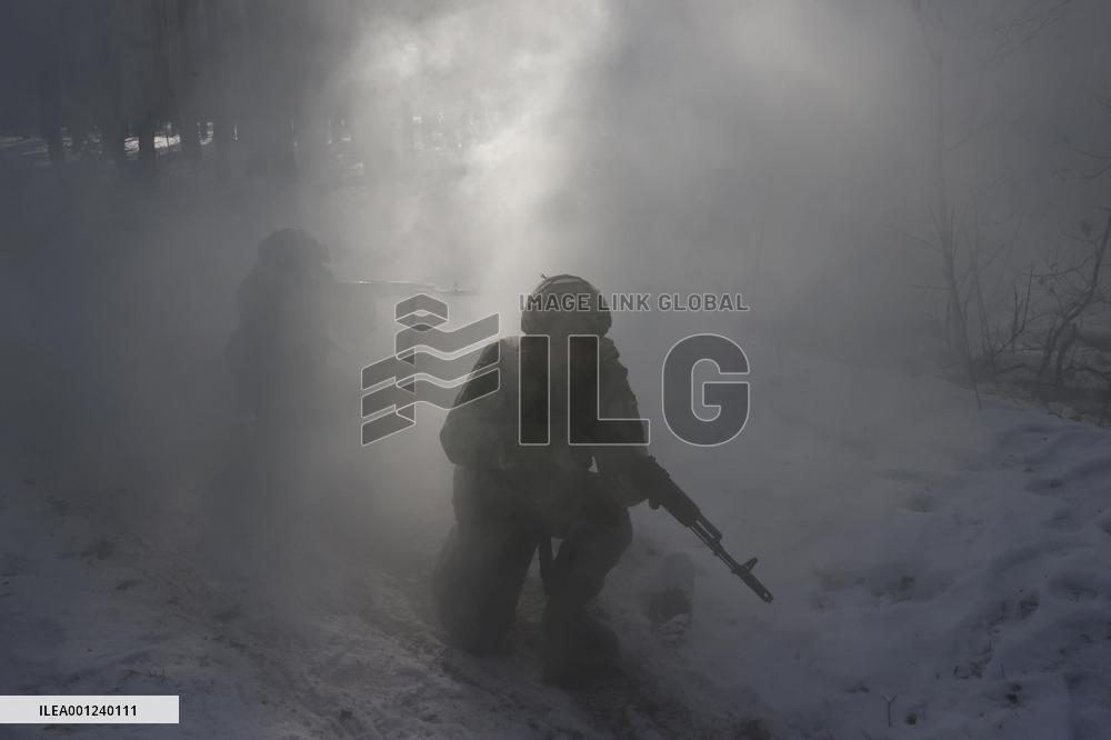 Ukrainian civil defense corps in training