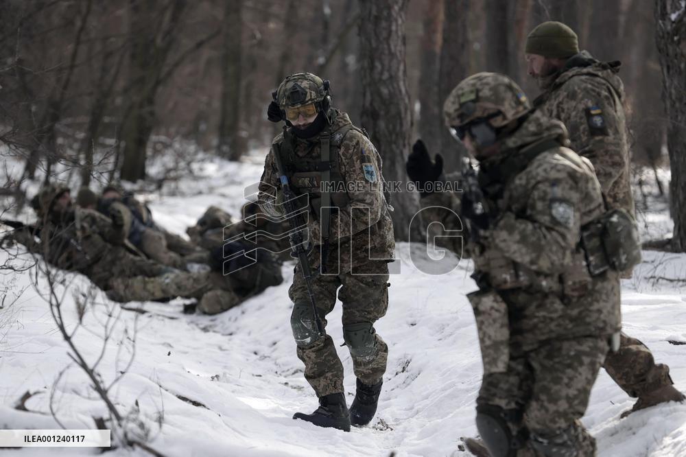 Ukrainian civil defense corps in training