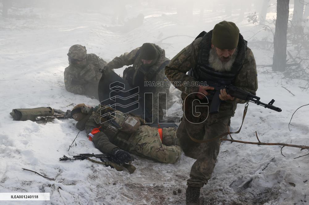 Ukrainian civil defense corps in training