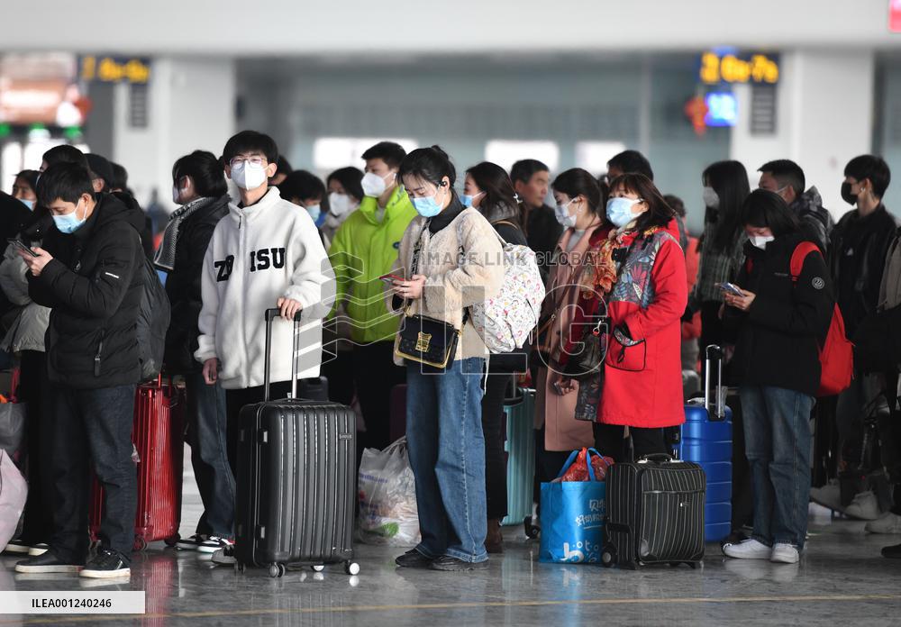 #CHINA-SPRING FESTIVAL TRAVEL RUSH-CONCLUSION (CN)