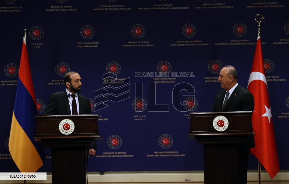 TÜRKIYE-ANKARA-FM-ARMENIA-FM-PRESS CONFERENCE