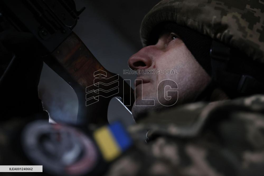 Ukrainian soldiers near border with Russia, Belarus