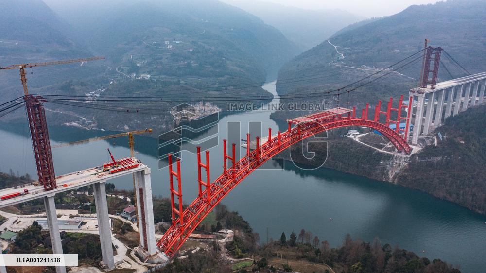 CHINA-GUIZHOU-WUJIANG RIVER-BRIDGE-CONSTRUCTION (CN)