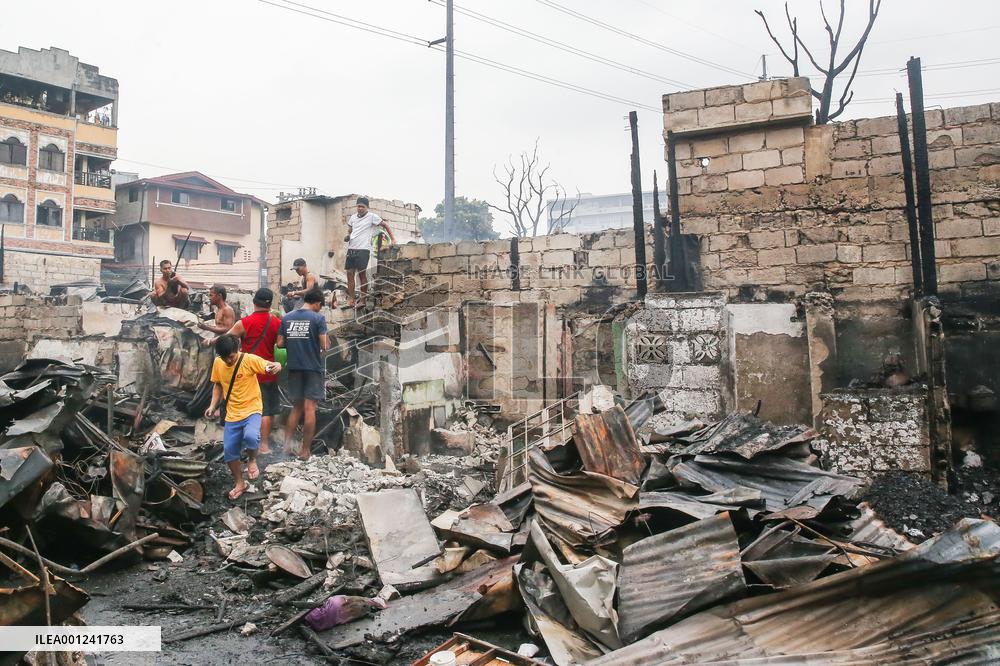 PHILIPPINES-QUEZON-FIRE-AFTERMATH
