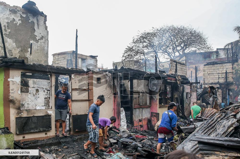 PHILIPPINES-QUEZON-FIRE-AFTERMATH