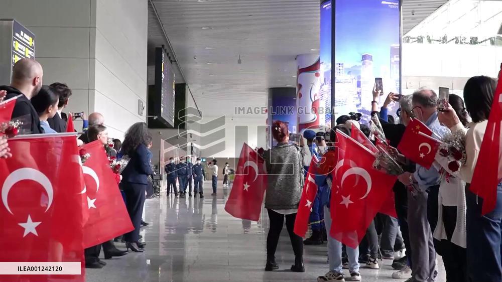China's rescue team returns home after completing mission in Türkiye