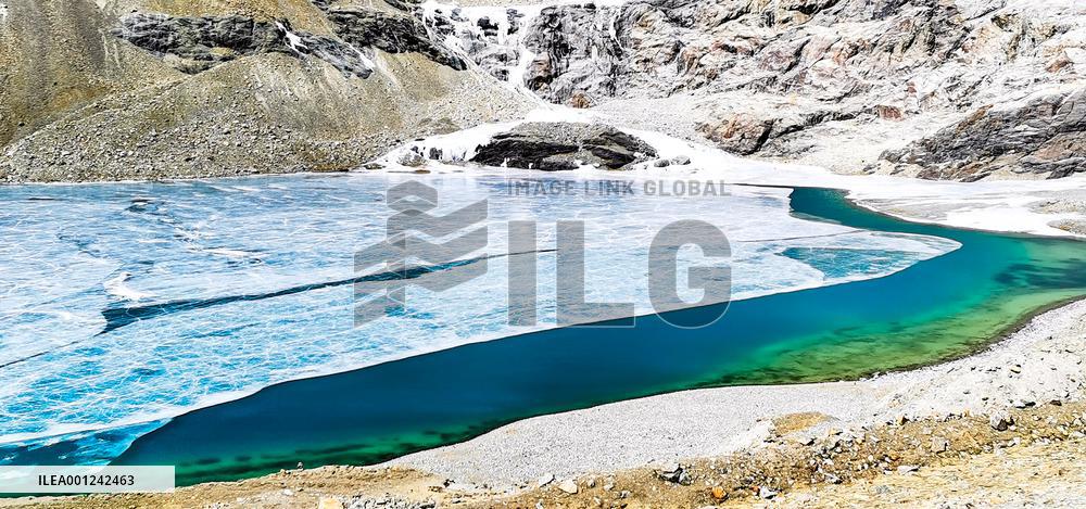 CHINA-TIBET-LHASA-MOUNT QUNGMKNAG-GLACIER (CN)