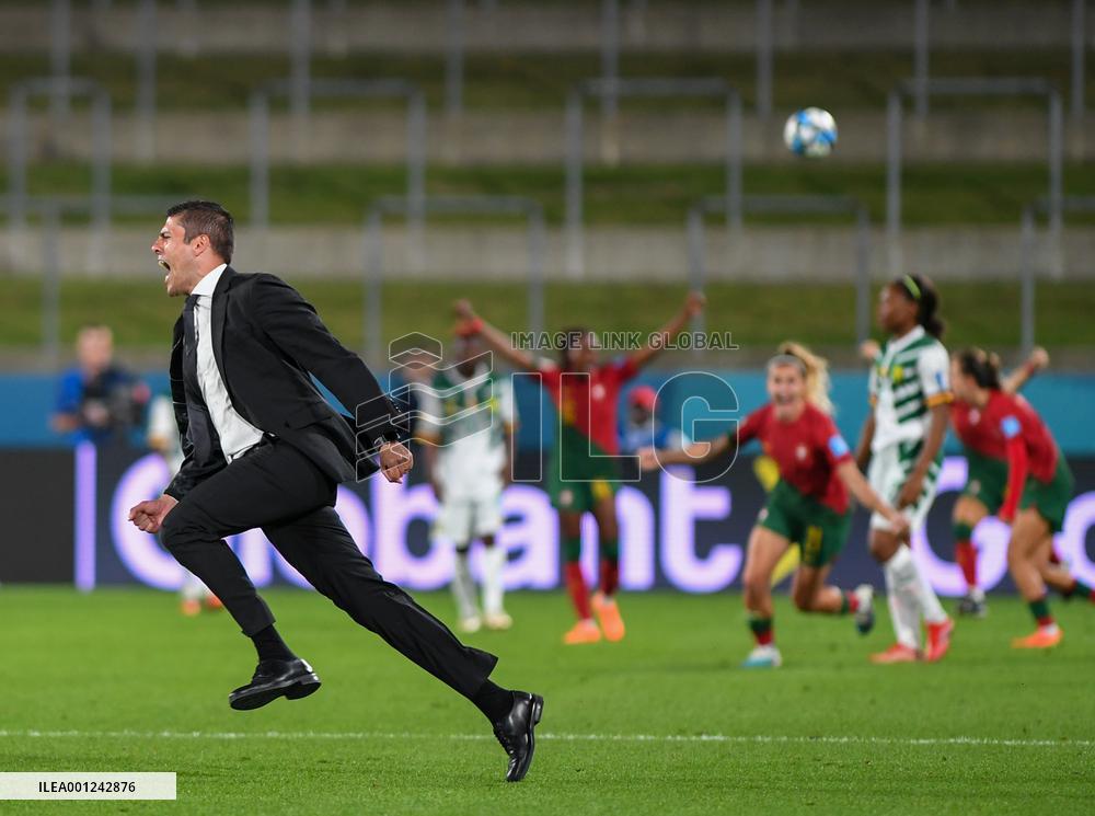 (SP)NEW ZEALAND-HAMILTON-FOOTBALL-WOMEN-PLAYOFF-POR VS CMR