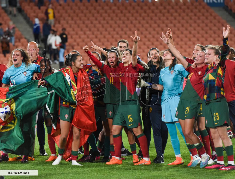 (SP)NEW ZEALAND-HAMILTON-FOOTBALL-WOMEN-PLAYOFF-POR VS CMR