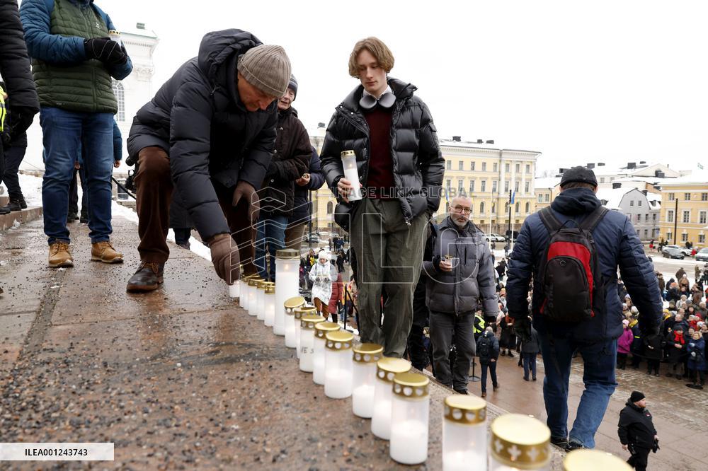 Light for Ukraine memorial event
