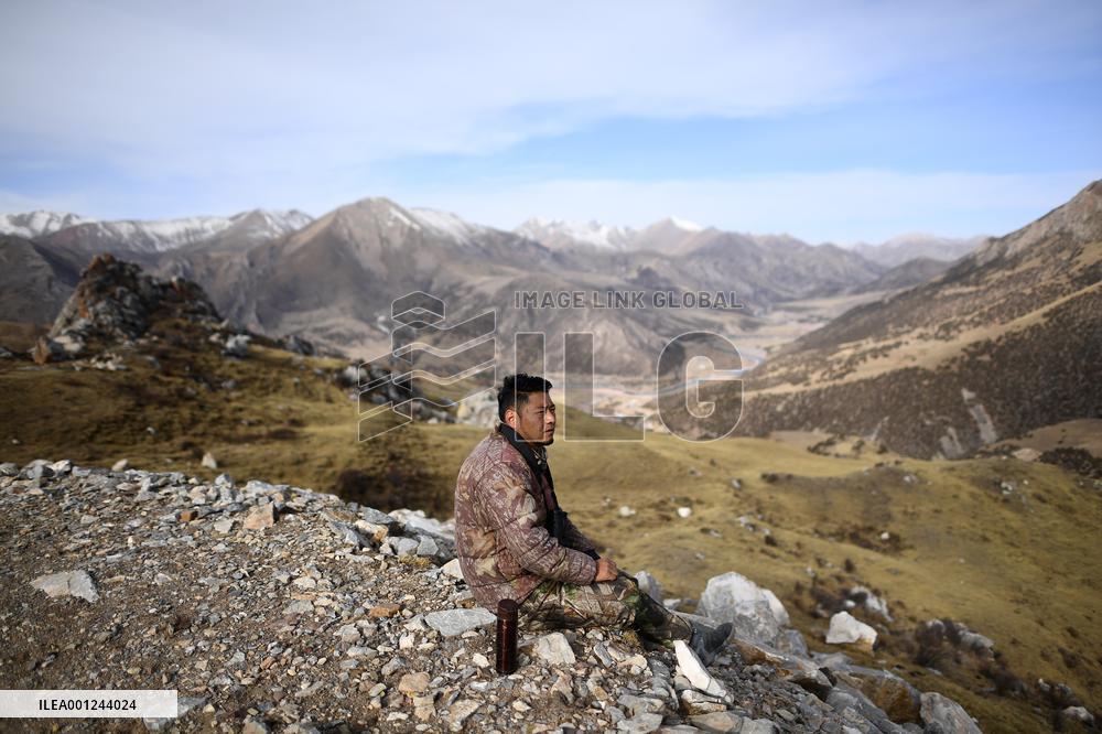 CHINA-QINGHAI-YUSHU-ANGSAI CANYON-RANGER (CN)
