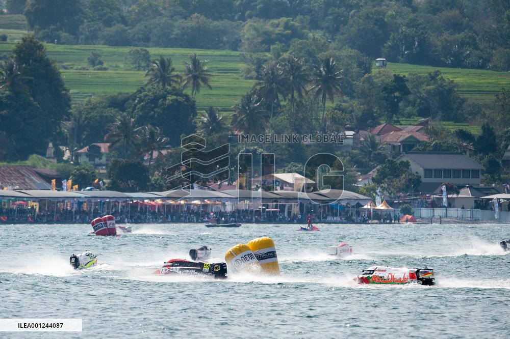 (SP)INDONESIA-LAKE TOBA-FORMULA 1 H20 GRAND PRIX
