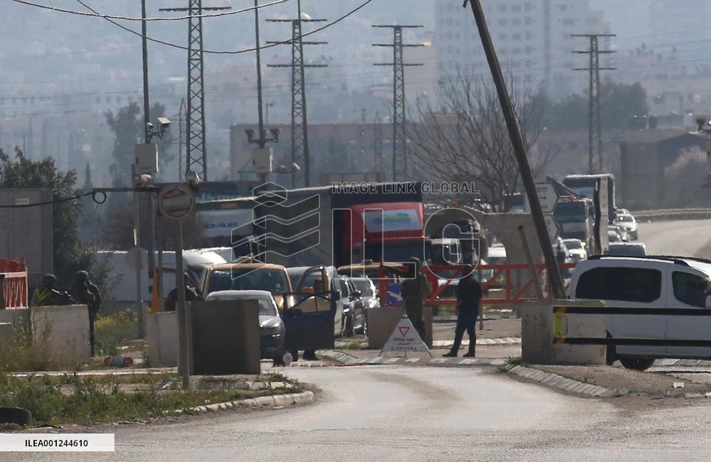 MIDEAST-NABLUS-CHECKPOINT