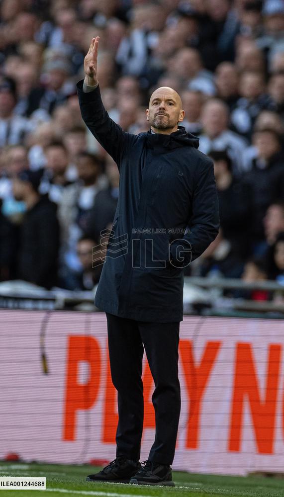 (SP) BRITAIN-LONDON-FOOTBALL-FOOTBALL LEAGUE CUP FINAL-NEW VS MUN