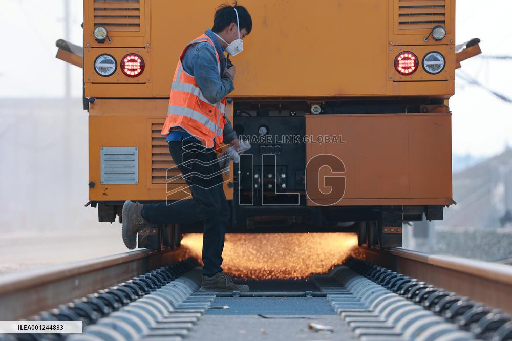 CHINA-GUIZHOU-HIGH-SPEED RAILWAY-CONSTRUCTION (CN)