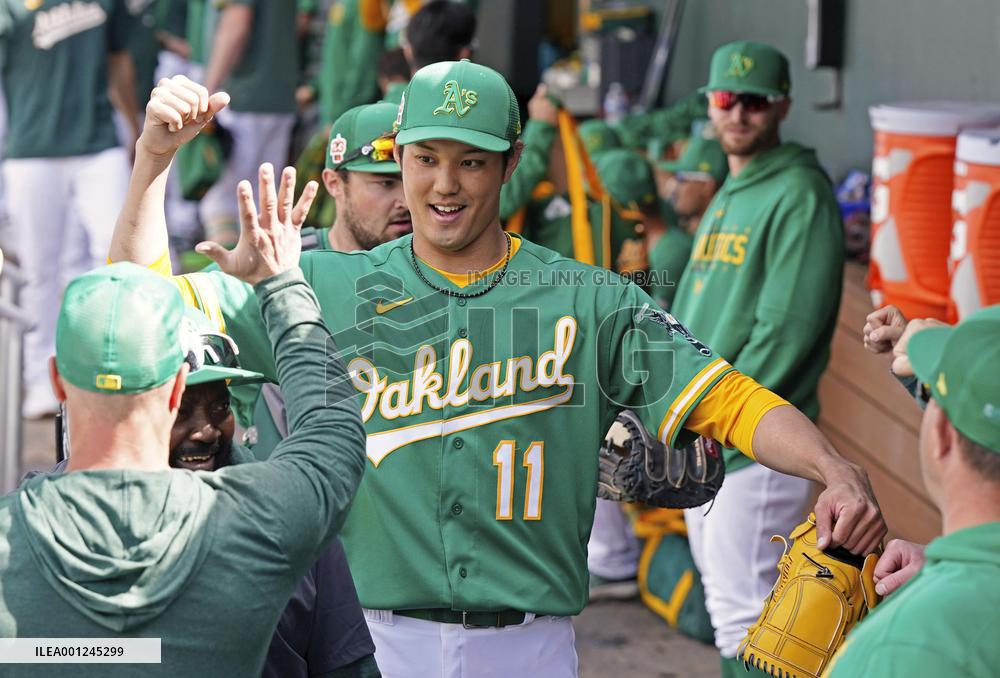 Baseball: Athletics' Fujinami
