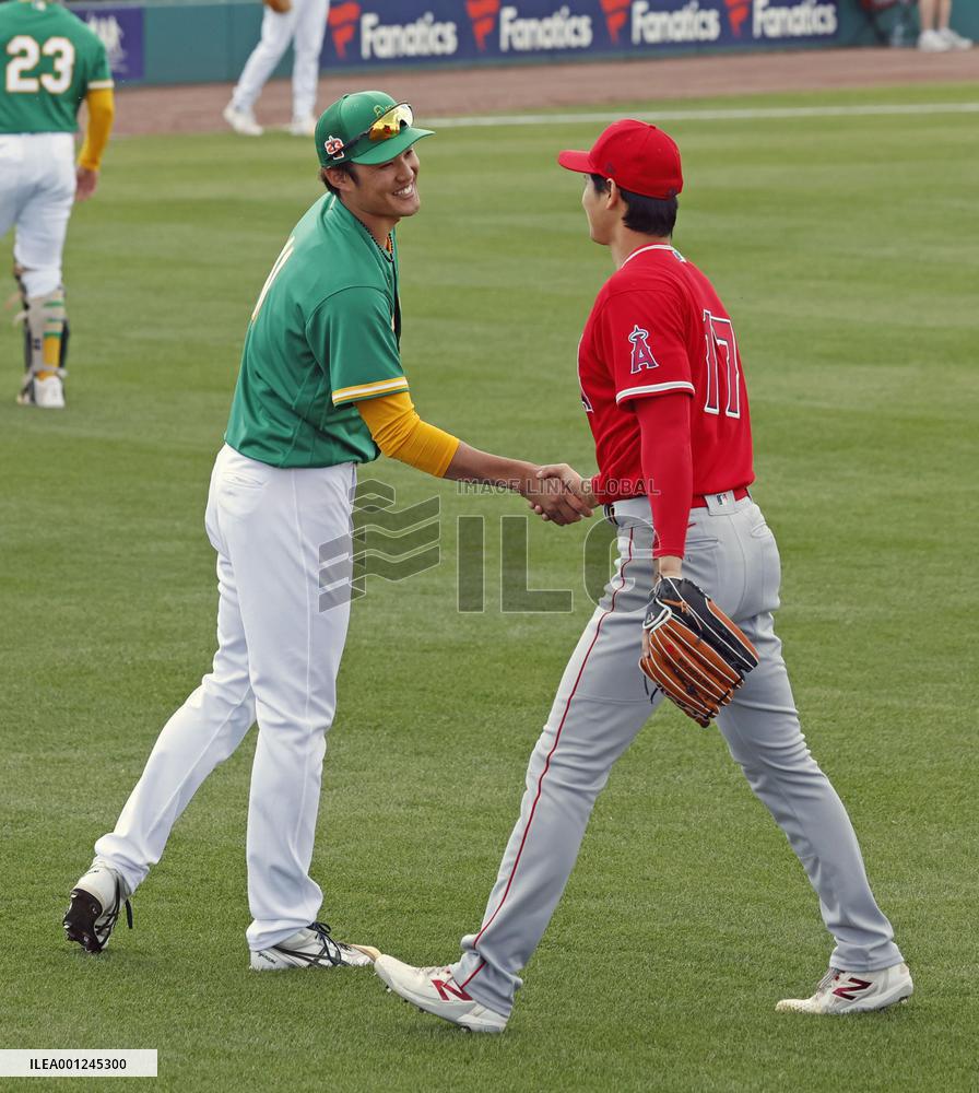 Baseball: Angels' Ohtani and Athletics' Fujinami