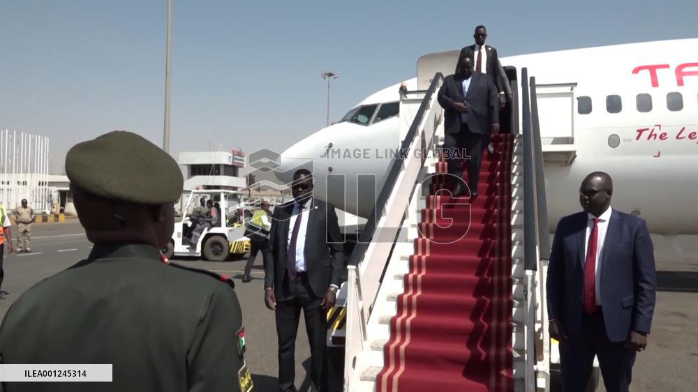Senior South Sudanese official visits Sudan