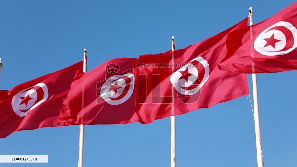 Qatari PM pays visit to Tunisia for trade cooperation
