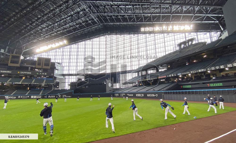 Baseball: Fighters at new Hokkaido ballpark