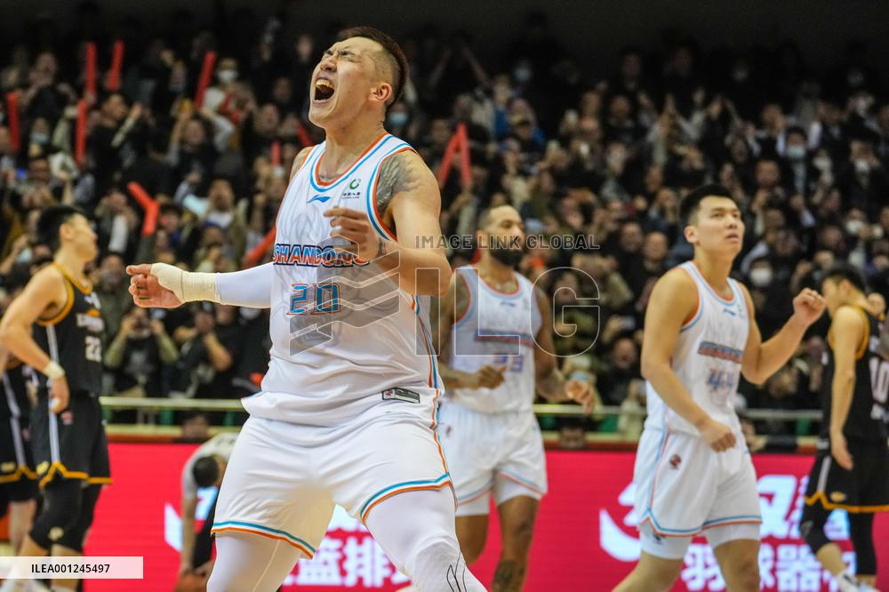 (SP)CHINA-JINAN-BASKETBALL-CBA LEAGUE-SHANDONG VS LIAONING(CN)