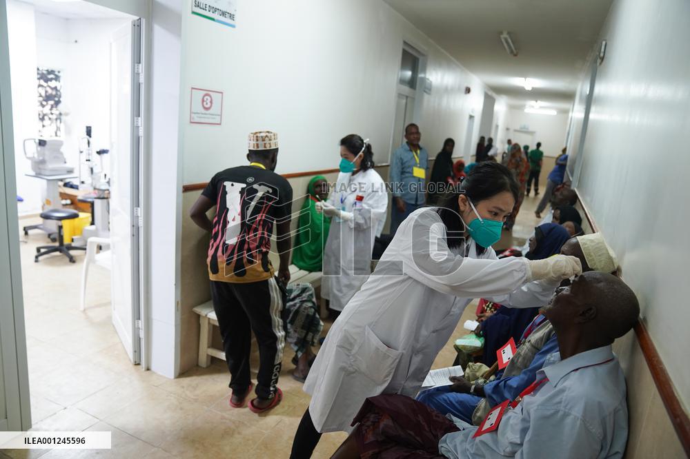 DJIBOUTI-DJIBOUTI CITY-CHINESE DOCTORS-CATARACT