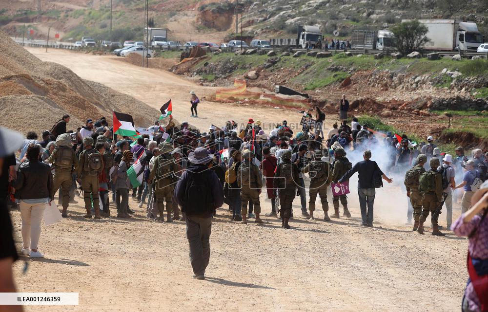 MIDEAST-HAWARA-PROTEST