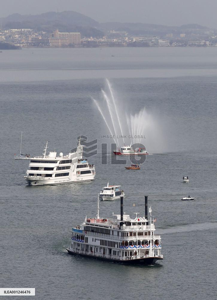 Tourist season starts at Japan's largest lake
