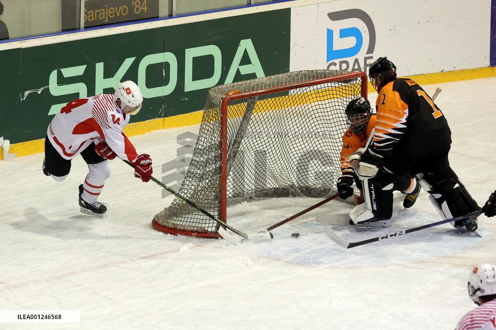 (SP)BOSNIA AND HERZEGOVINA-SARAJEVO-ICE HOCKEY-WORLD CHAMPIONSHIP-HKG VS MAS