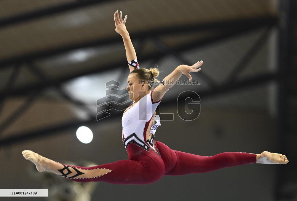 (SP)QATAR-DOHA-FIG-GYMNASTICS-WORLD CUP-BALANCE BEAM