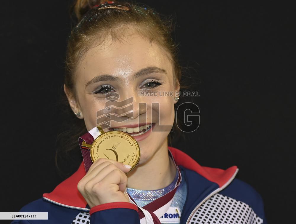 (SP)QATAR-DOHA-FIG-GYMNASTICS-WORLD CUP-BALANCE BEAM