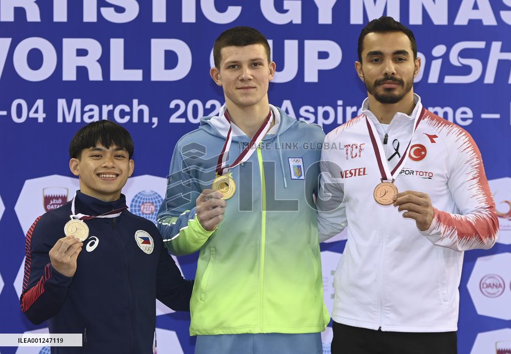 (SP)QATAR-DOHA-FIG-GYMNASTICS-WORLD CUP-PARALLEL BARS