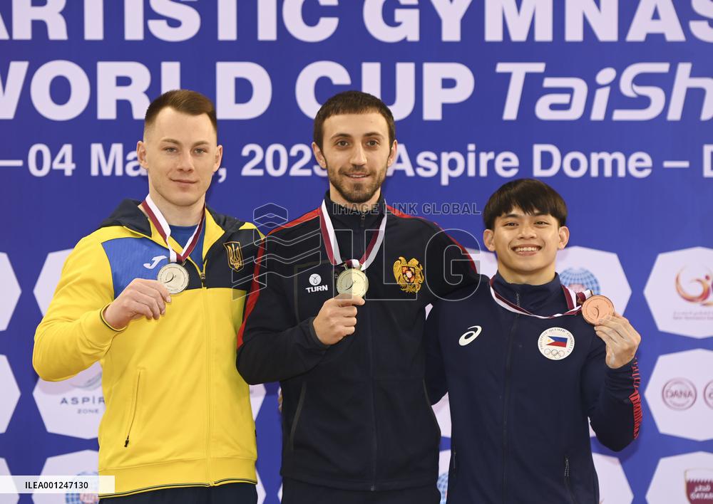 (SP)QATAR-DOHA-FIG-GYMNASTICS-WORLD CUP-MEN'S VAULT