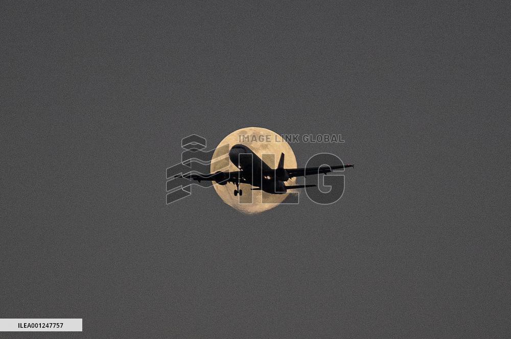 INDIA-NEW DELHI-FULL MOON