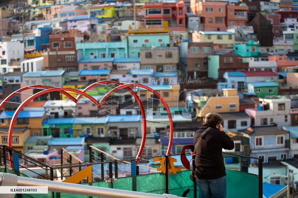 SOUTH KOREA-BUSAN-GAMCHEON CULTURE VILLAGE