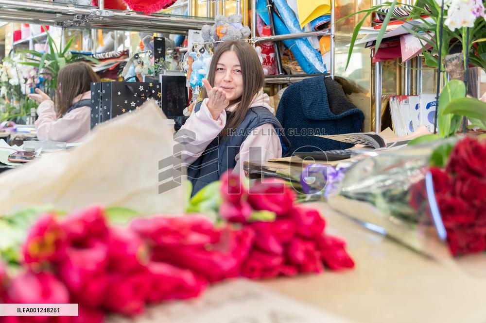 RUSSIA-VLADIVOSTOK-INT'L WOMEN'S DAY-FLOWERS