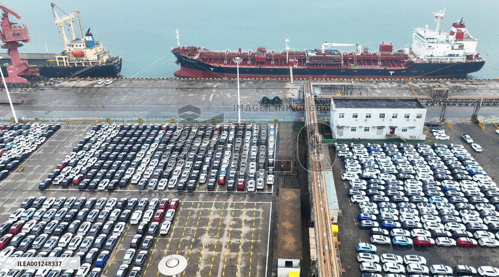 Xinhua Headlines: China's economic recovery renews impetus for global growth