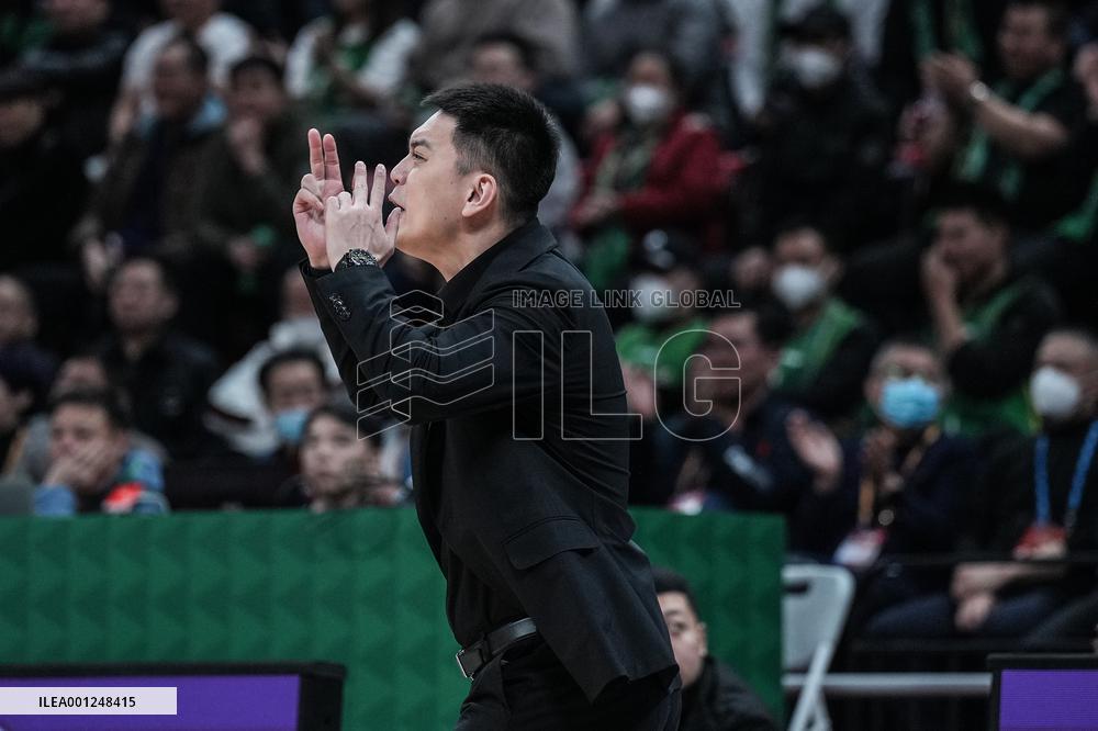 (SP)CHINA-SHENYANG-BASKETBALL-CBA LEAGUE-LIAONING VS SHANGHAI (CN)