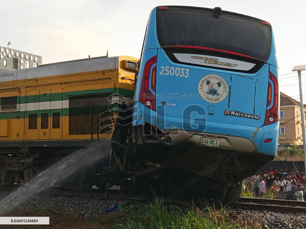 NIGERIA-LAGOS-TRAIN-BUS-COLLISION-DEATH TOLL