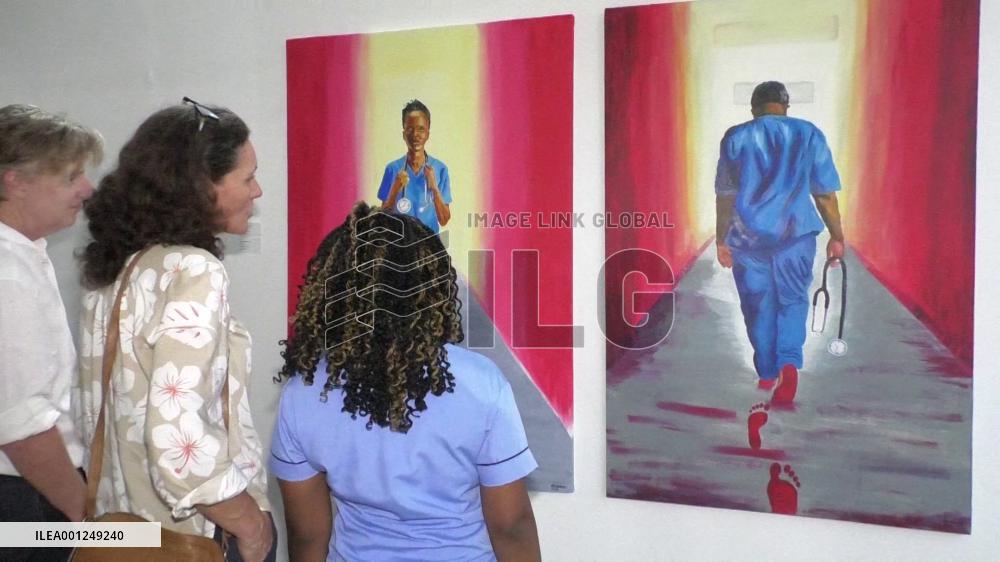 Zimbabwe women own their narrative through paint and brush