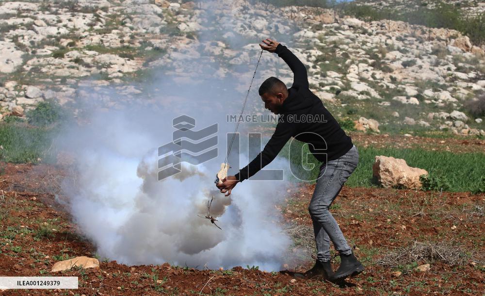 MIDEAST-BEIT DAJAN-CLASHES