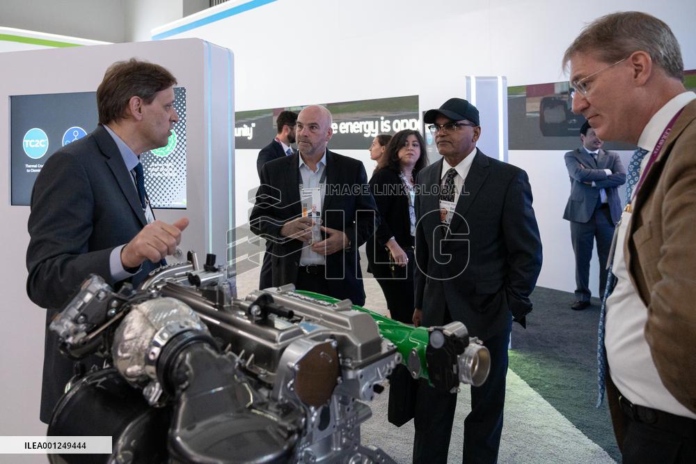 U.S.-HOUSTON-CERAWEEK-ENERGY FORUM-HYDROGEN