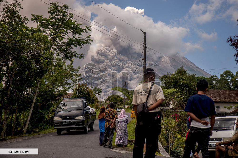 INDONESIA-YOGYAKARTA-MOUNT MERAPI-ERUPTION