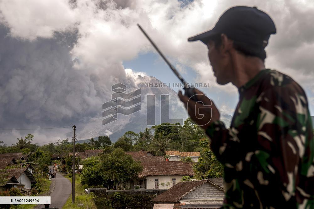 INDONESIA-YOGYAKARTA-MOUNT MERAPI-ERUPTION